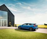 Volvo V60 Plug-In Hybrid R-Design 2014 года